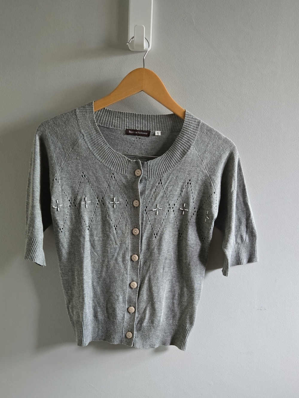 Grey Short Sleeved Beatrice Holloway Cardigan Size Small